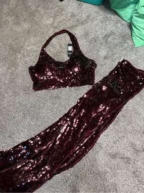 Fashion Nova Women's Burgundy Sequin Two-Piece Set